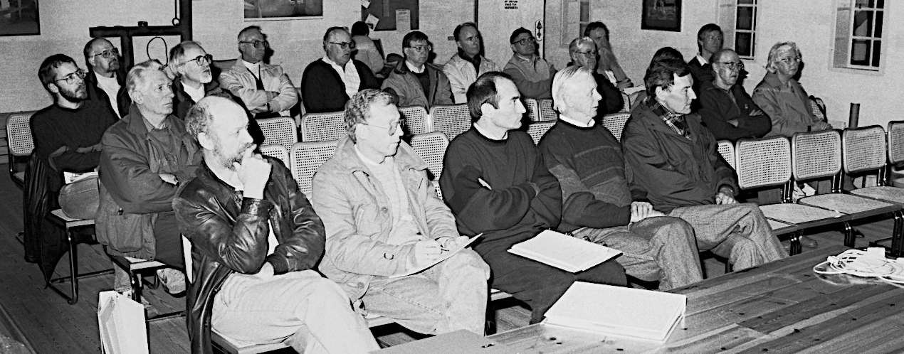 Et medlemsmøde i Alsingergården i april 1992.