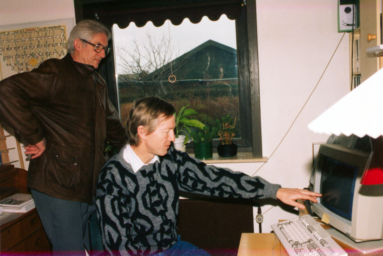 Computerdata diskuteres (O. Møller-Olsen og H. Lumbye-Hansen).